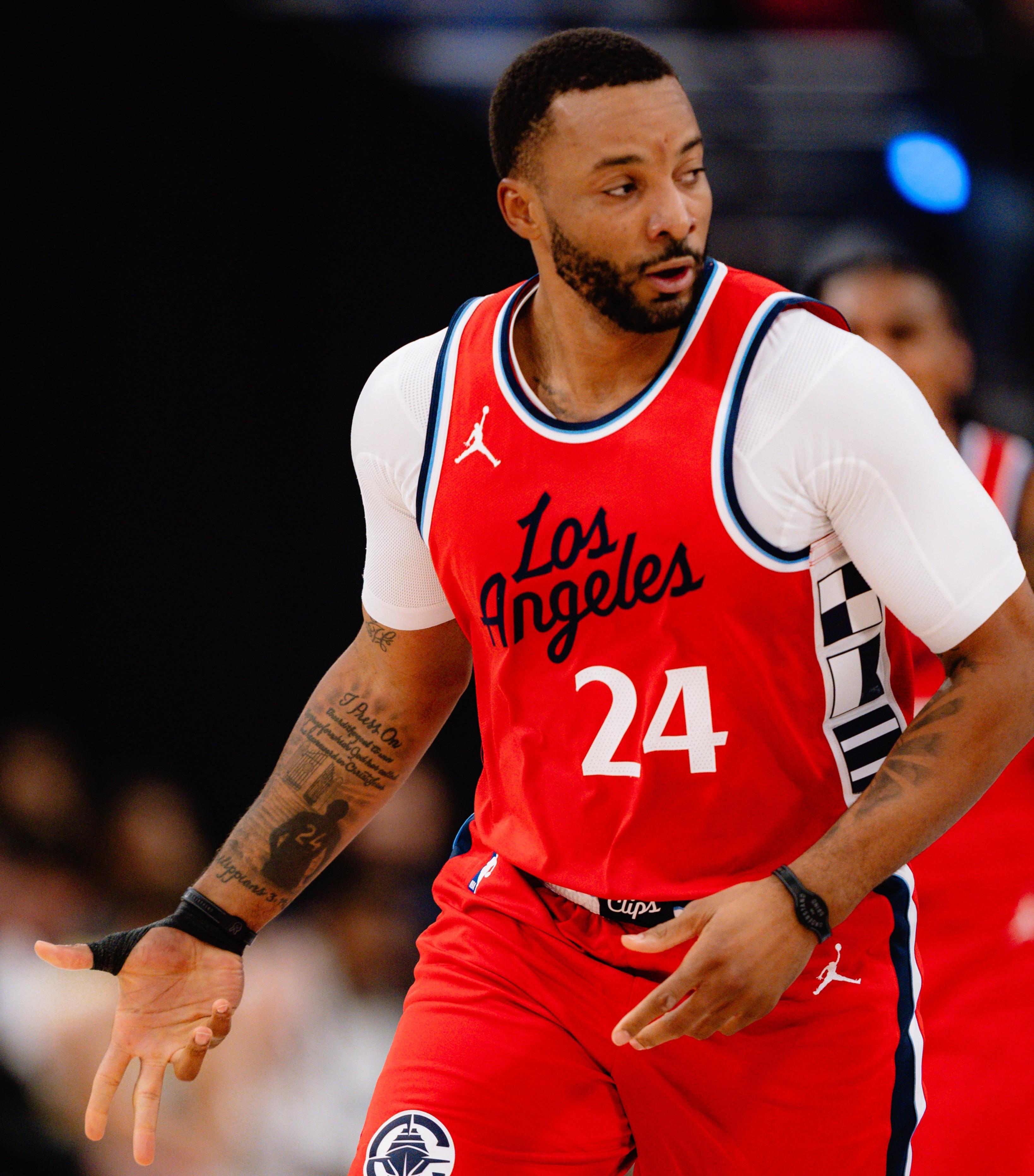 乐动体育官直播- 哈登新星战术调整表现惊艳，切尔西未来可期！